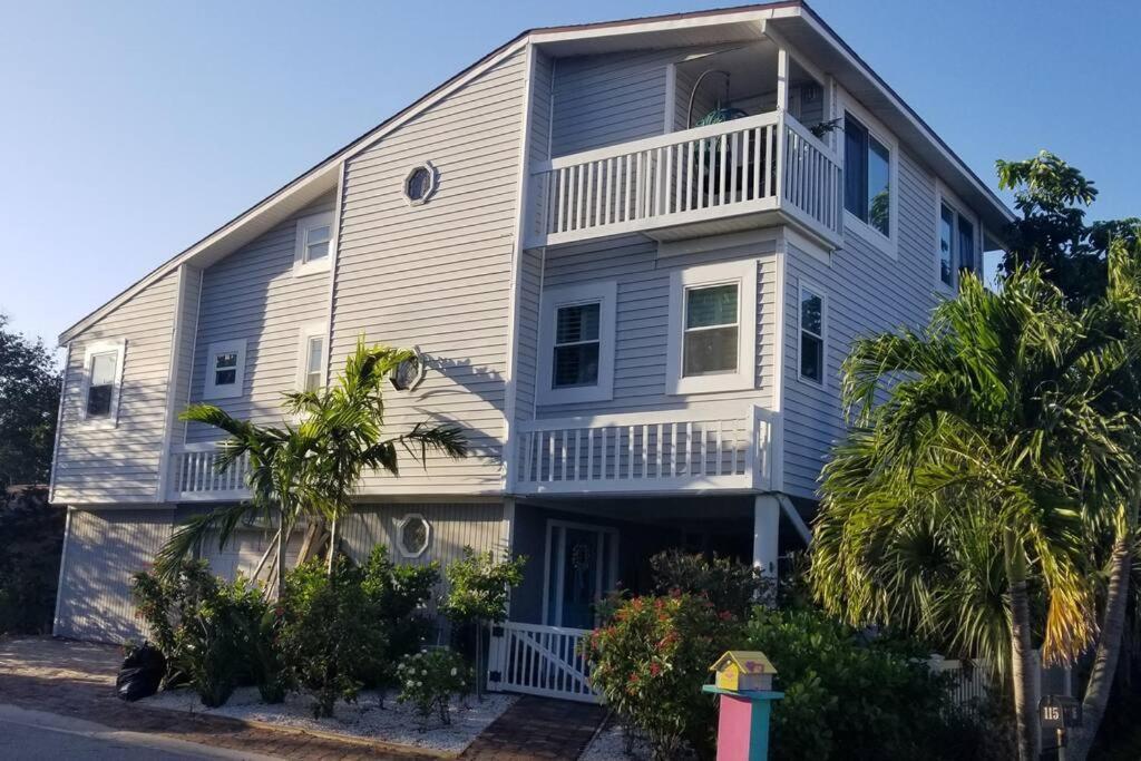 Large Private Home With Swimspa 100 Steps From Beach St. Pete Beach Exterior photo